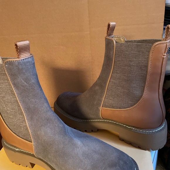 Sam Edelman Laguna Bootie, appear Brand New, 8.5 M
Leather/Manmade - Picture 4 of 11